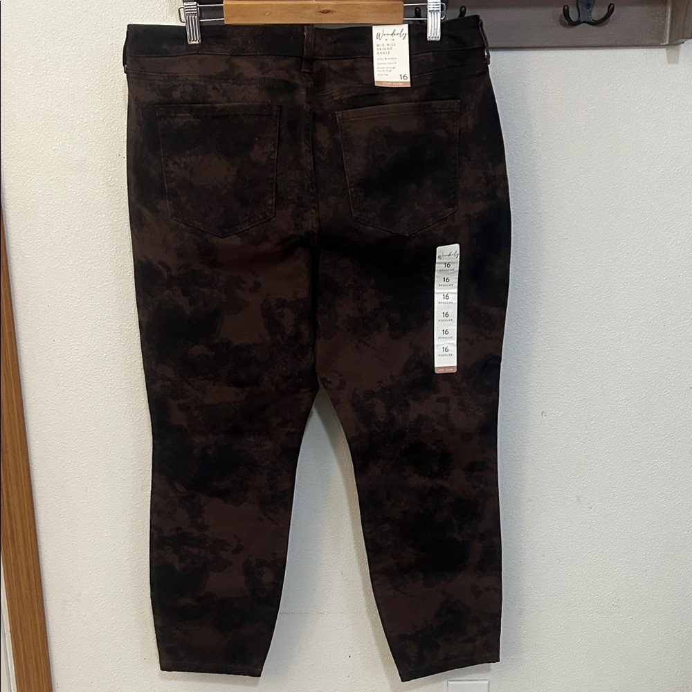 Wonderly women’s Brown Patterned Pants Midrise skinny ankle size16